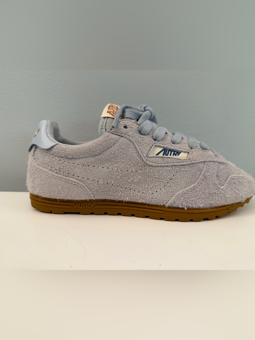 Autry Medalist Low Sneakers Suede Gray Leather Gum Sole EU 37 - Picture 9 of 10